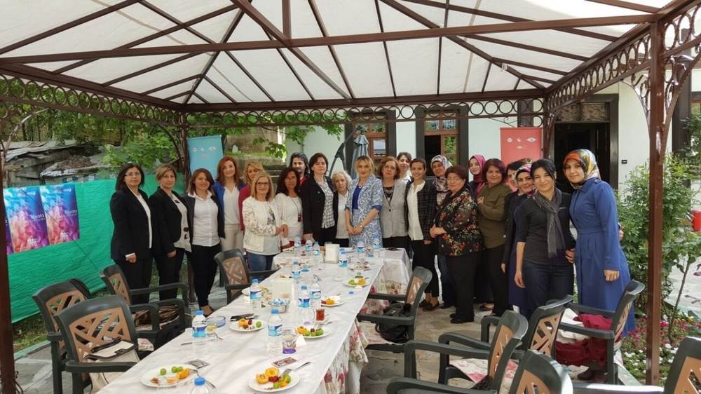 Gümüşhane’nin ilk kadın korosuna teşekkür yemeği 3