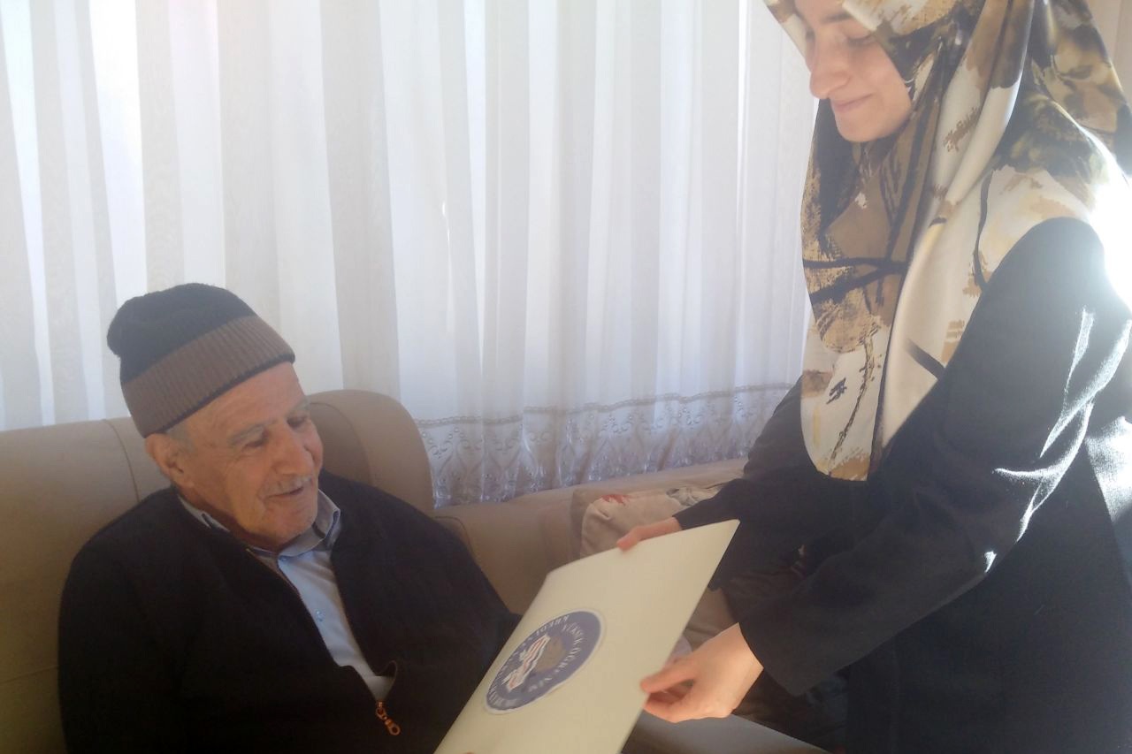 KYK’lı gençler öğretmenler gününü unutmadı 8