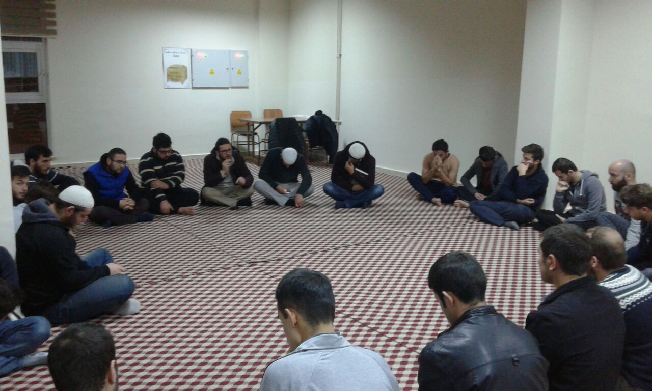 KYK’lı gençler Mevlid kandilinde dualarda buluştu 1