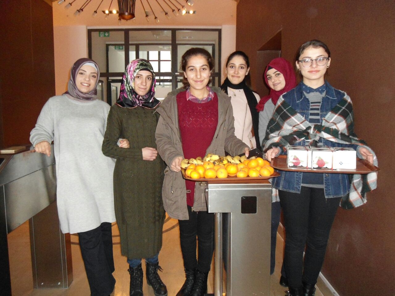 KYK’lı gençler Mevlid kandilinde dualarda buluştu 4