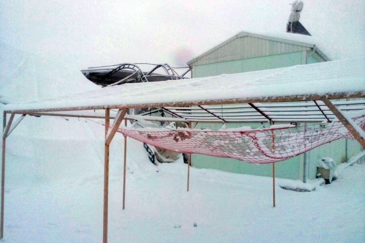 Şiran’da halı saha çöktü: 4 yaralı 14