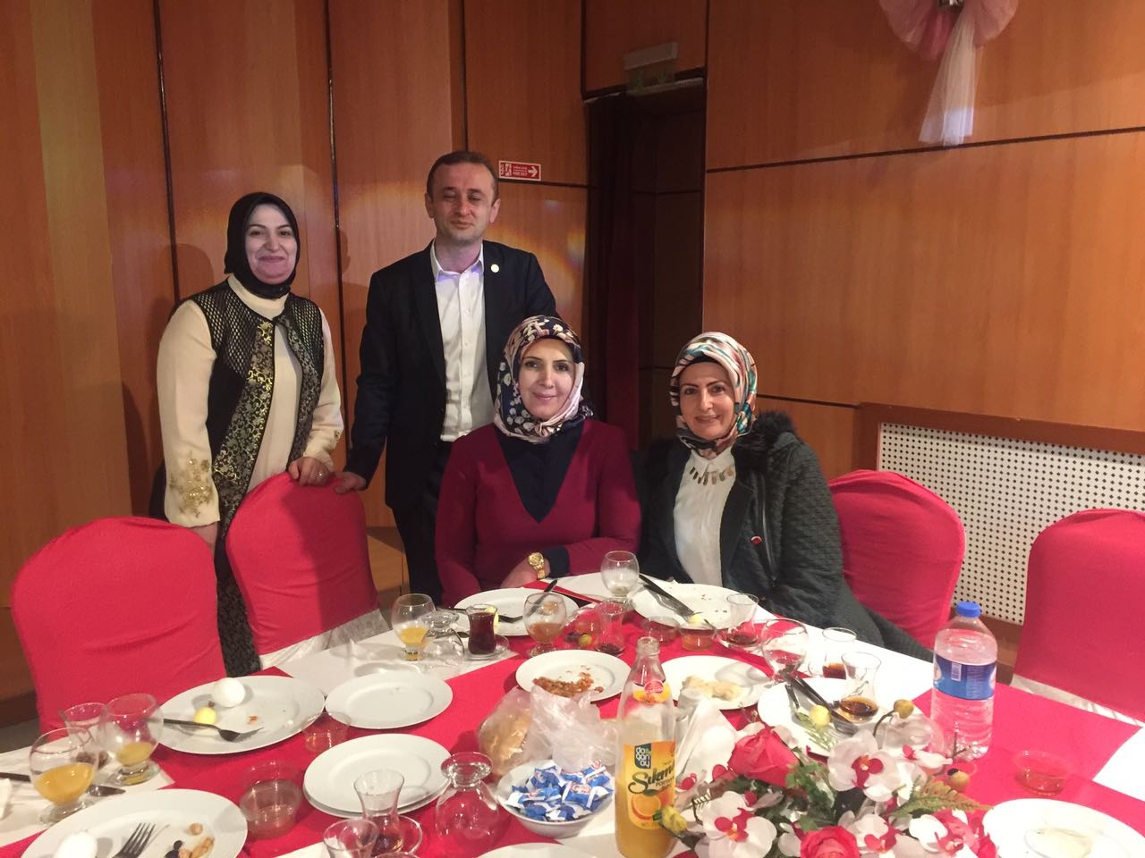 Sağlık-Sen Kadın Kollarından kahvaltı programı 26