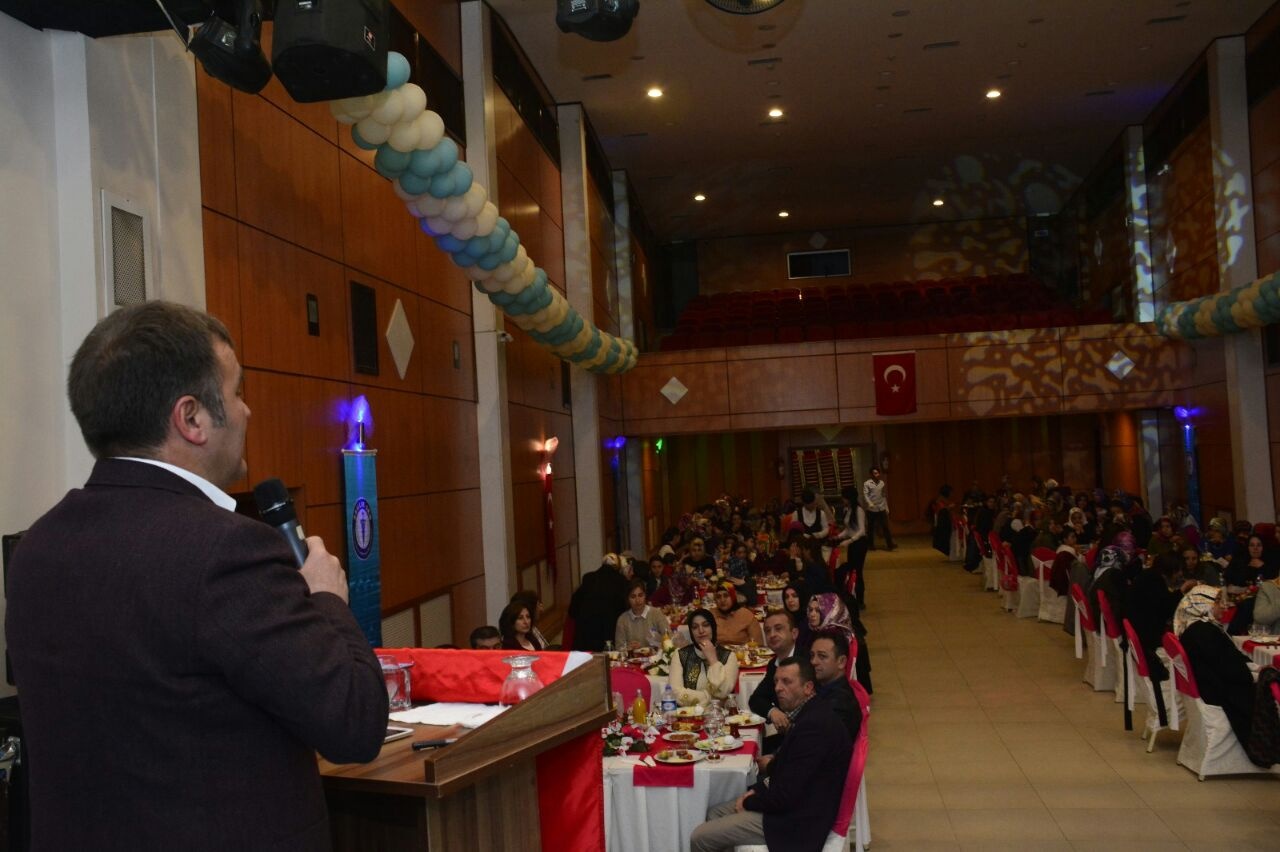 Sağlık-Sen Kadın Kollarından kahvaltı programı 12