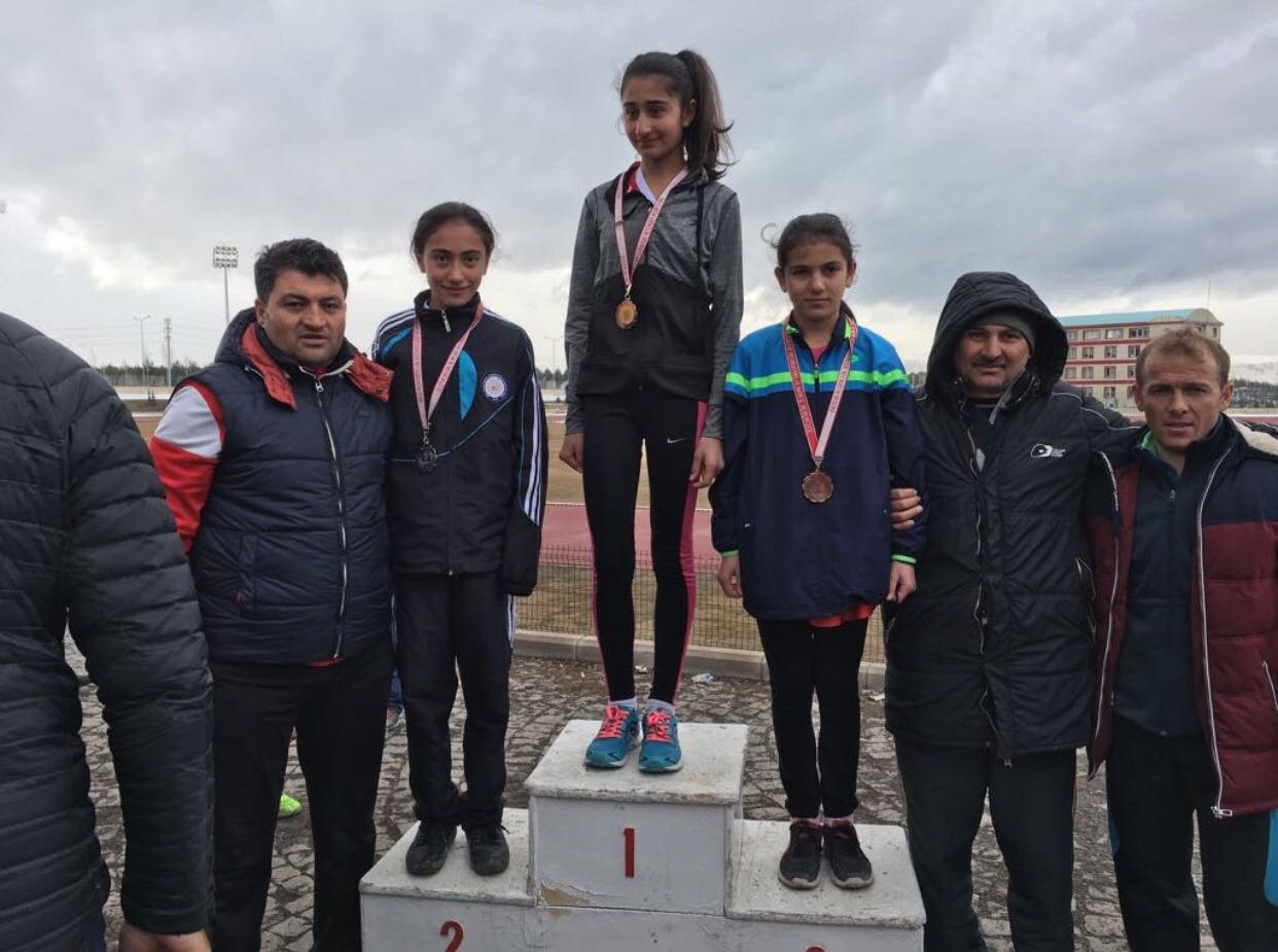 Atletizmde başarılar artarda geldi 2