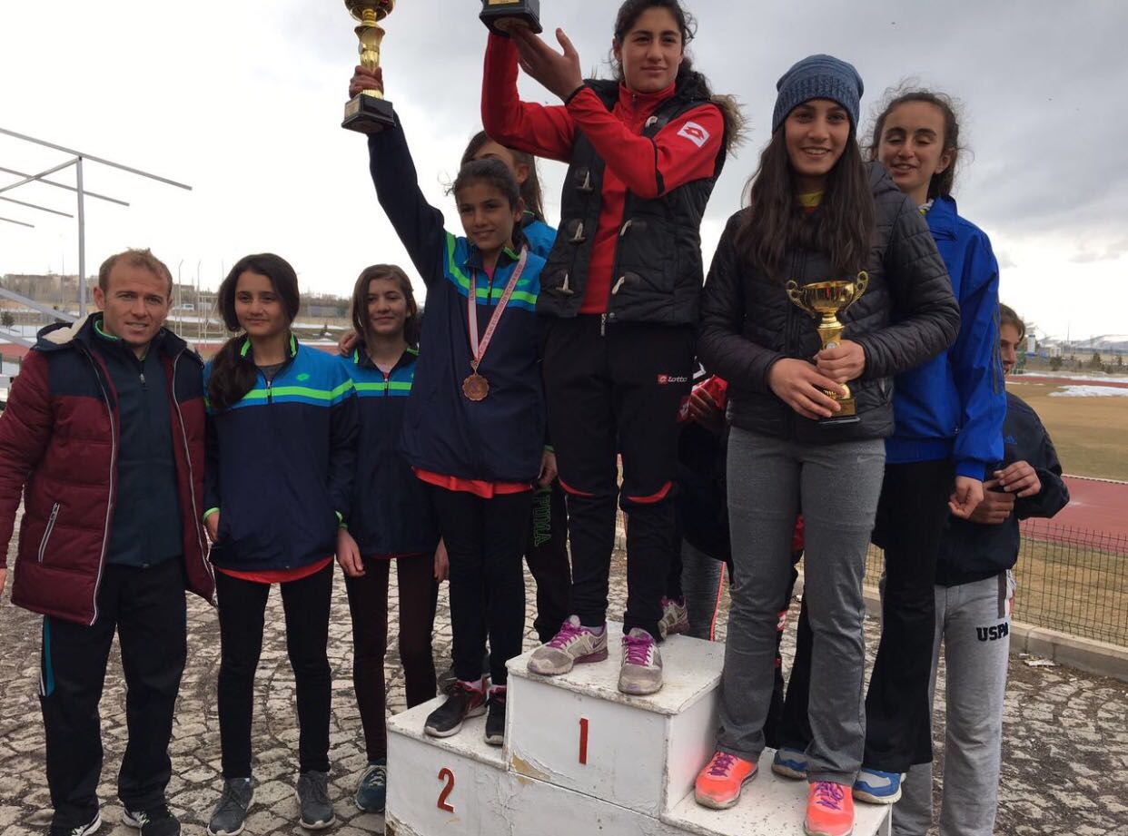 Atletizmde başarılar artarda geldi 3