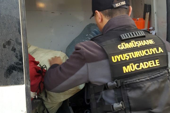 Gümüşhane’de narko-sokak uygulaması 3