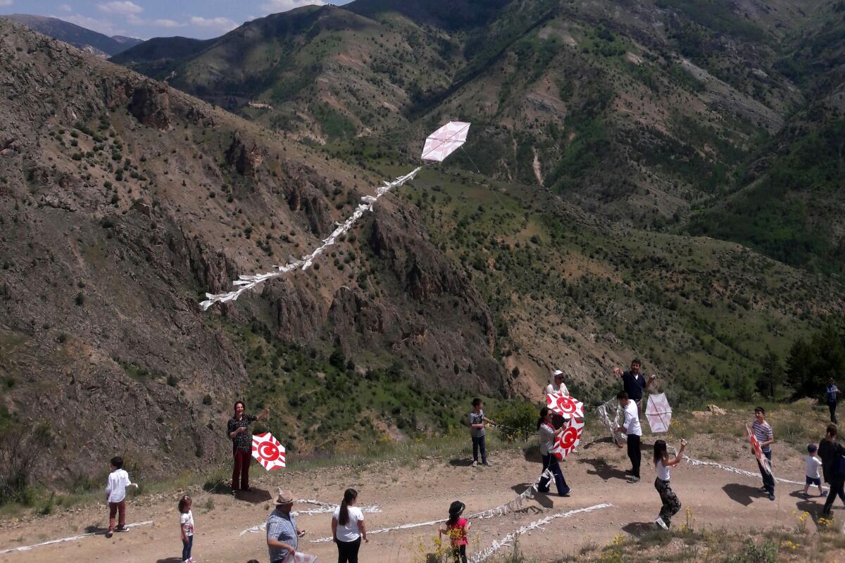 Yağlıdere’de bir ilk: Çocuklar uçurtma şenliğinde coştu 3