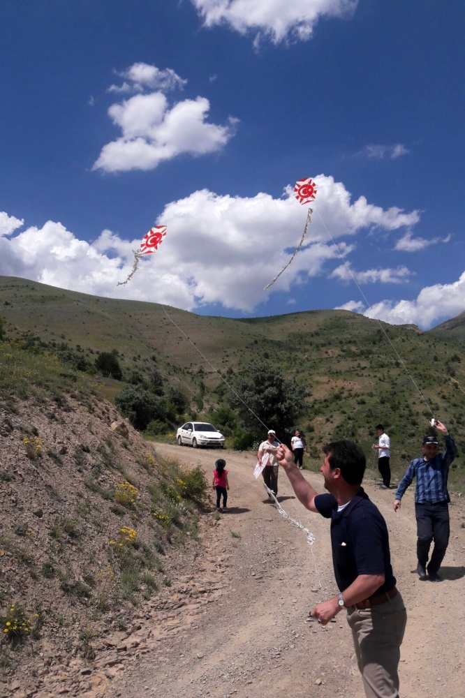 Yağlıdere’de bir ilk: Çocuklar uçurtma şenliğinde coştu 8