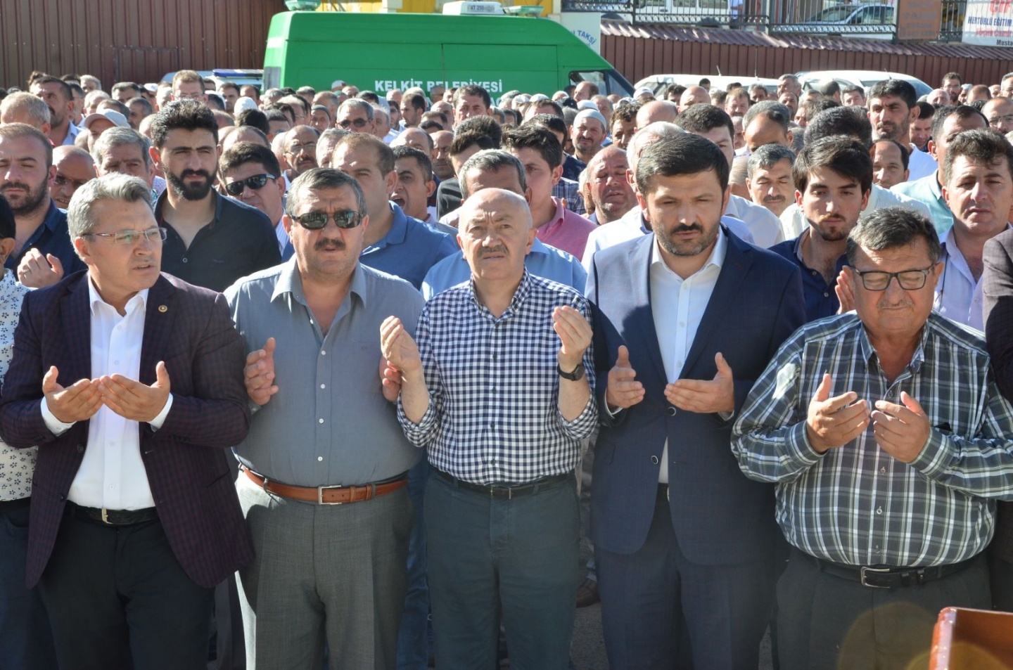 Yılmaz son yolculuğuna uğurlandı 2