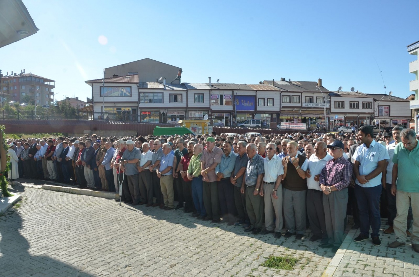 Yılmaz son yolculuğuna uğurlandı 8