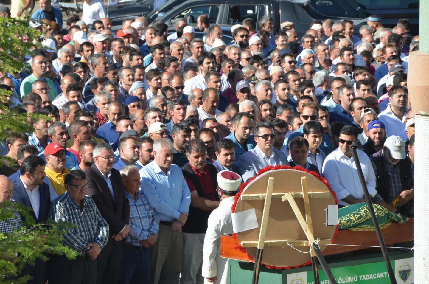 Yılmaz son yolculuğuna uğurlandı 16