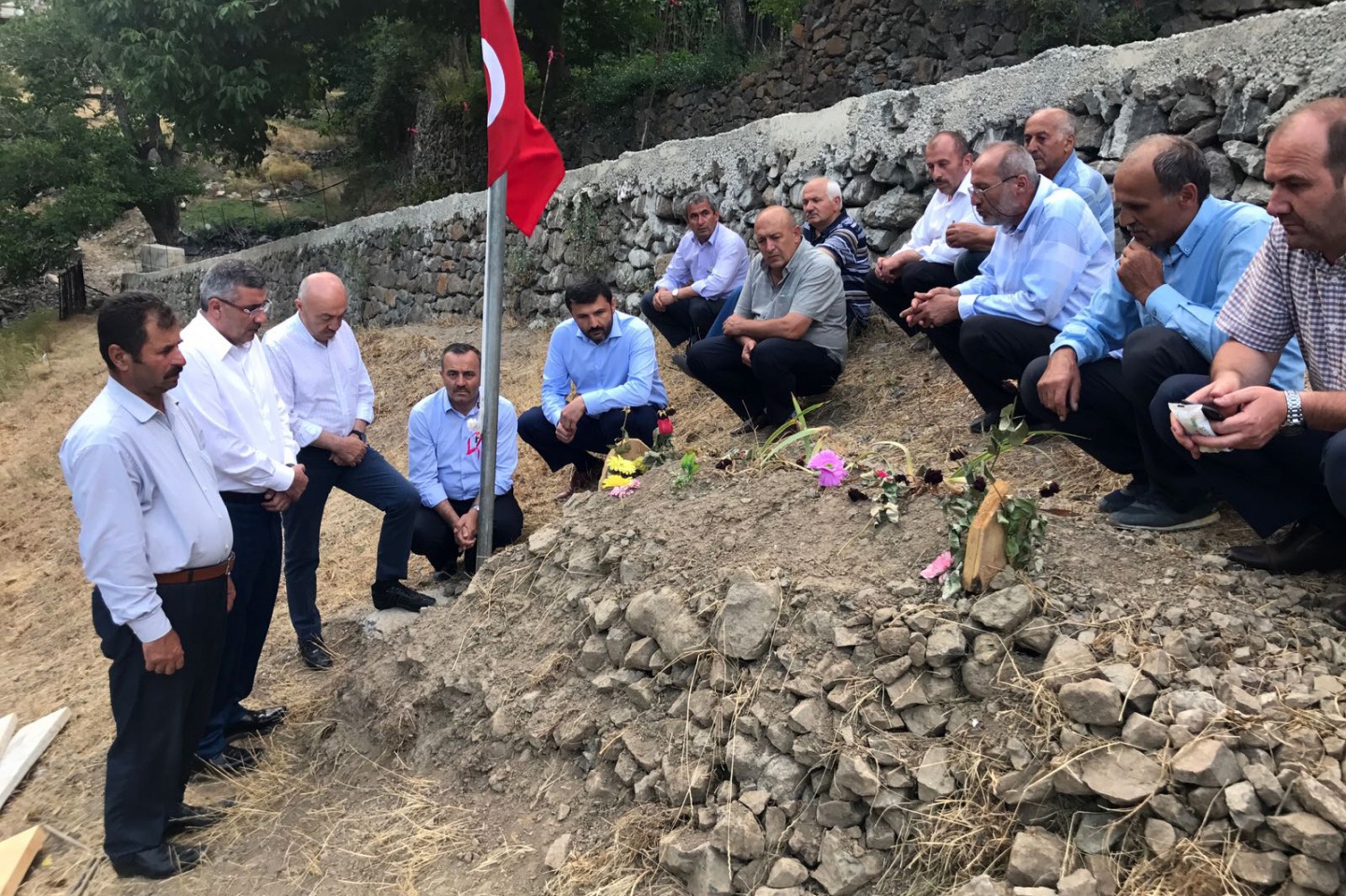 AK Parti heyetinden şehit öğretmenin ailesine ziyaret 2