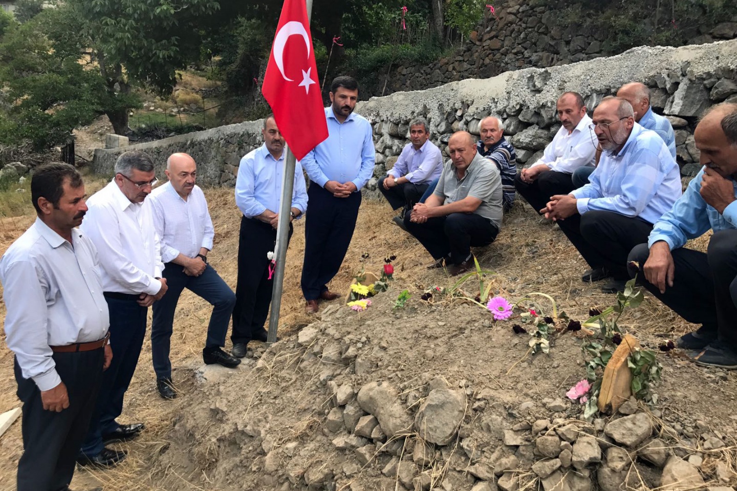 AK Parti heyetinden şehit öğretmenin ailesine ziyaret 4