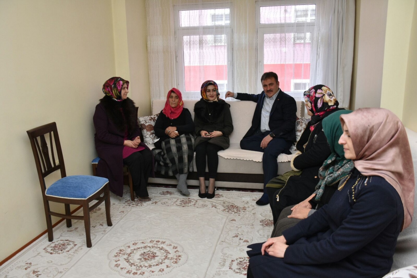 Başkan Çimen, engellileri evlerinde ziyaret etti 13