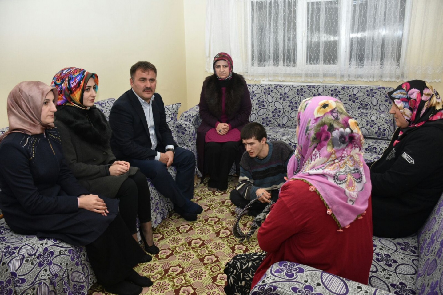 Başkan Çimen, engellileri evlerinde ziyaret etti 8