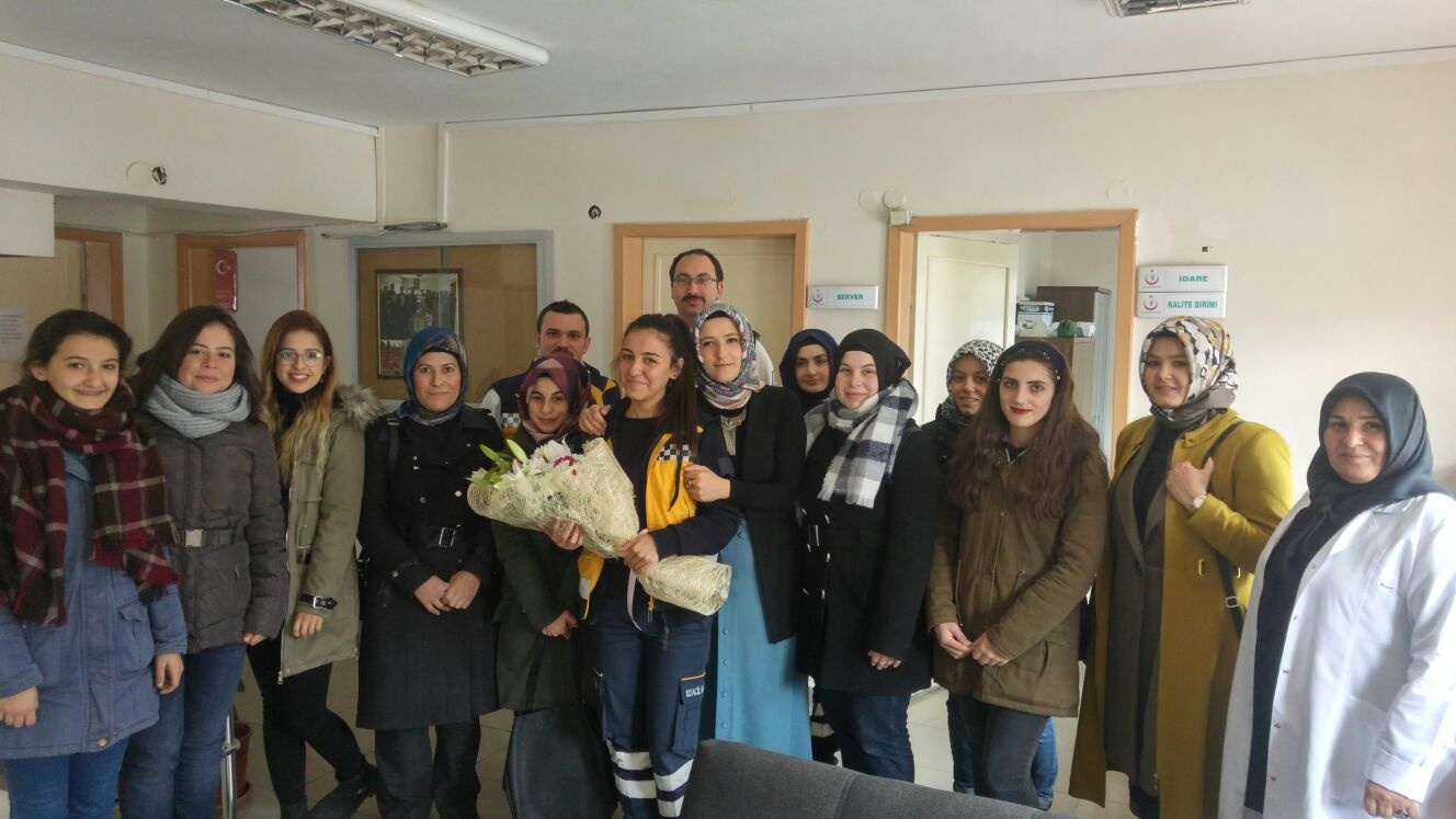 KYK öğrencileri 112 çalışanlarını unutmadı 7