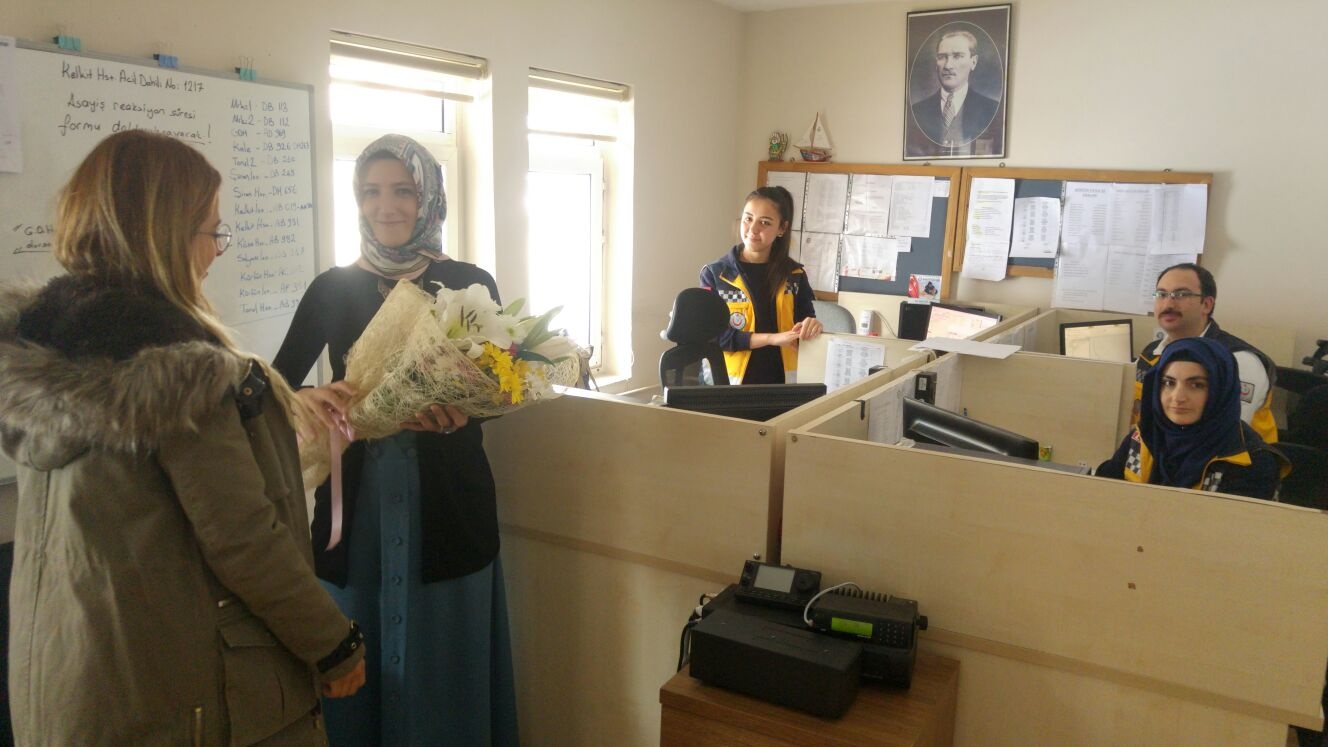 KYK öğrencileri 112 çalışanlarını unutmadı 5