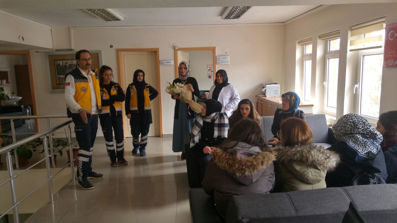 KYK öğrencileri 112 çalışanlarını unutmadı 10