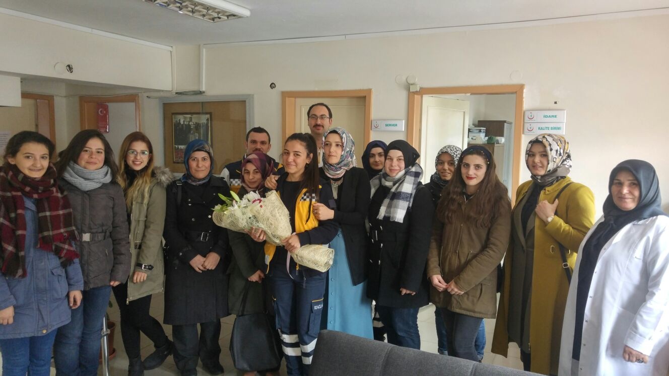 KYK öğrencileri 112 çalışanlarını unutmadı 11