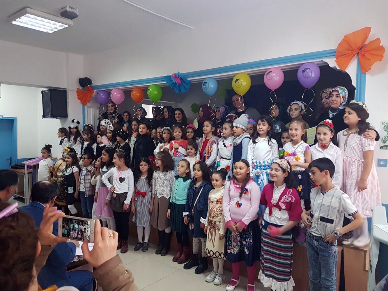 Minik öğrencilerden çevre duyarlılığı içeren defile 12