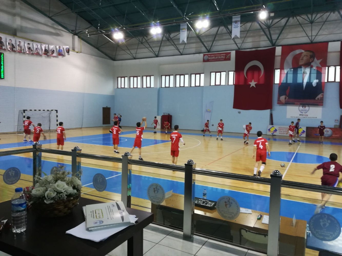 Hentbol müsabakaları sona erdi 4