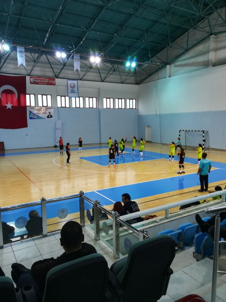 Hentbol müsabakaları sona erdi 5