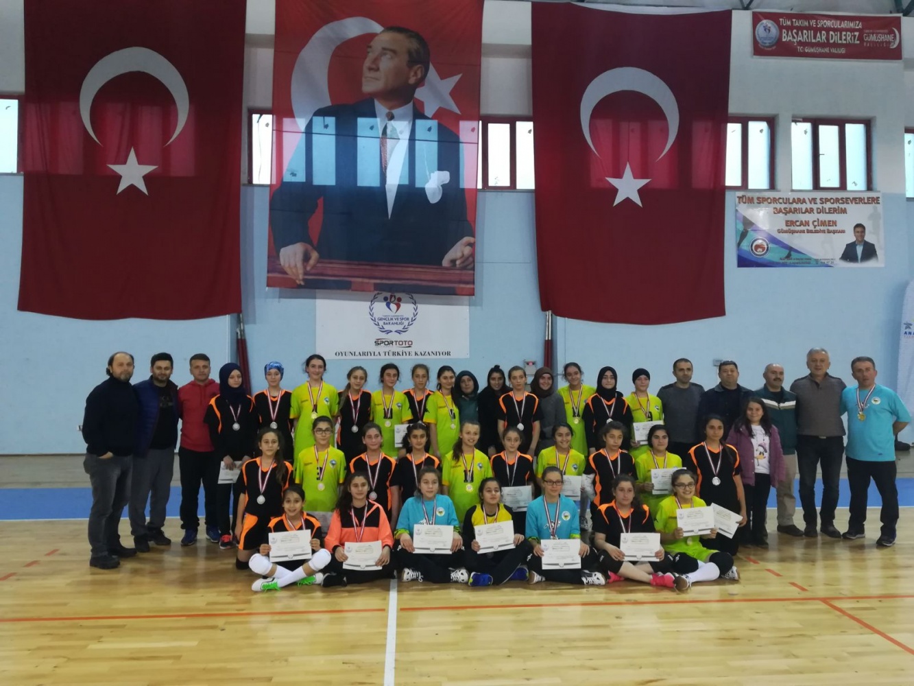 Hentbol müsabakaları sona erdi 6