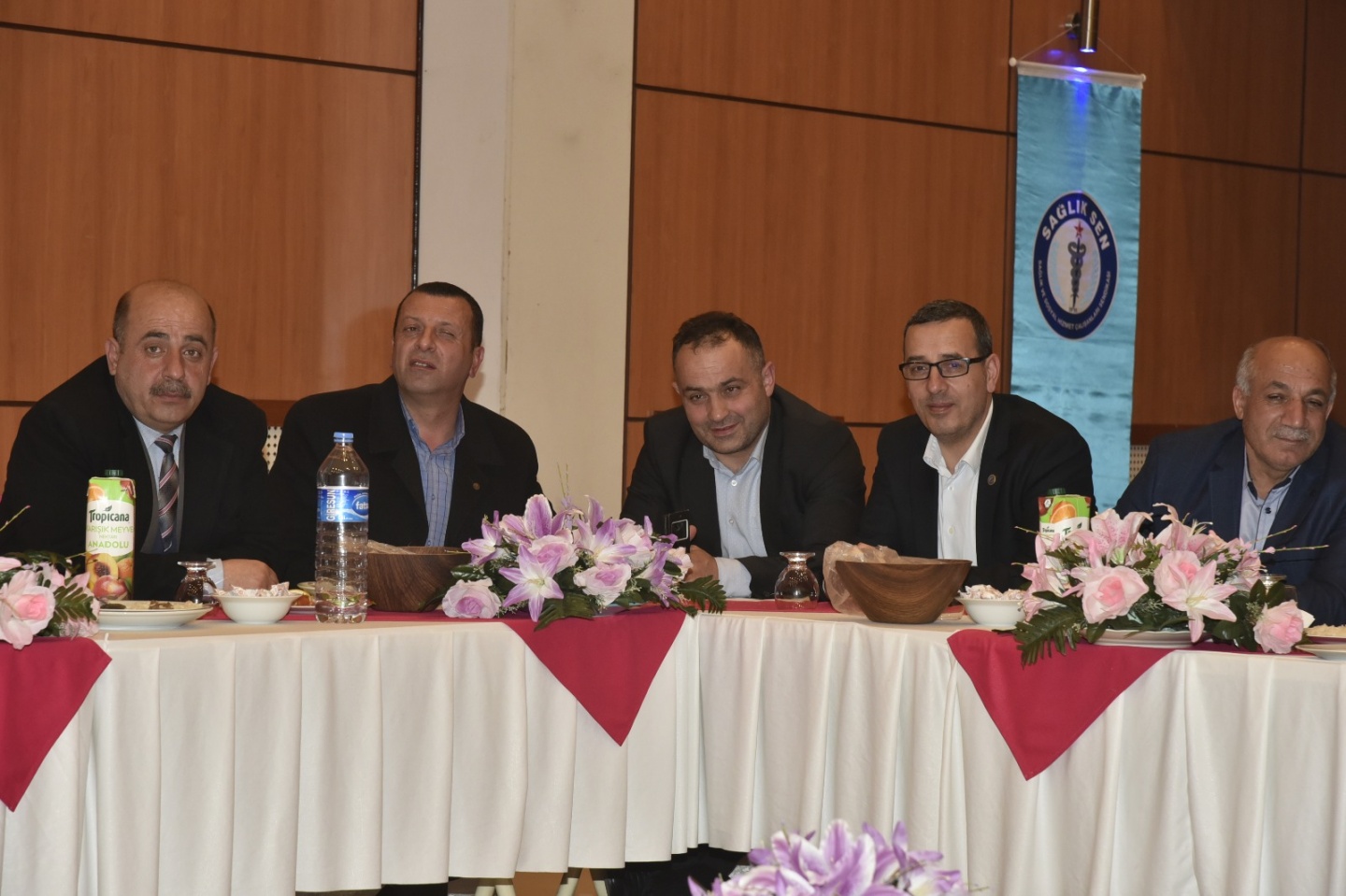 Sosyal hizmet çalışanları yemekte buluştu 1