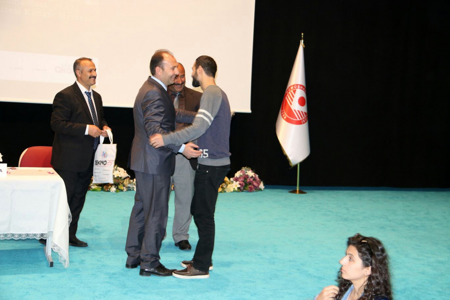 KYK öğrencilerine ‘Yakın tarih bizlere neler anlatıyor’ konferansı verildi 7