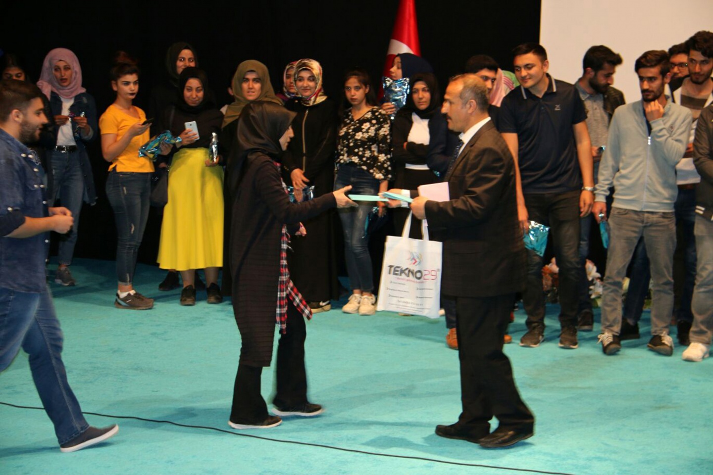 KYK öğrencilerine ‘Yakın tarih bizlere neler anlatıyor’ konferansı verildi 10