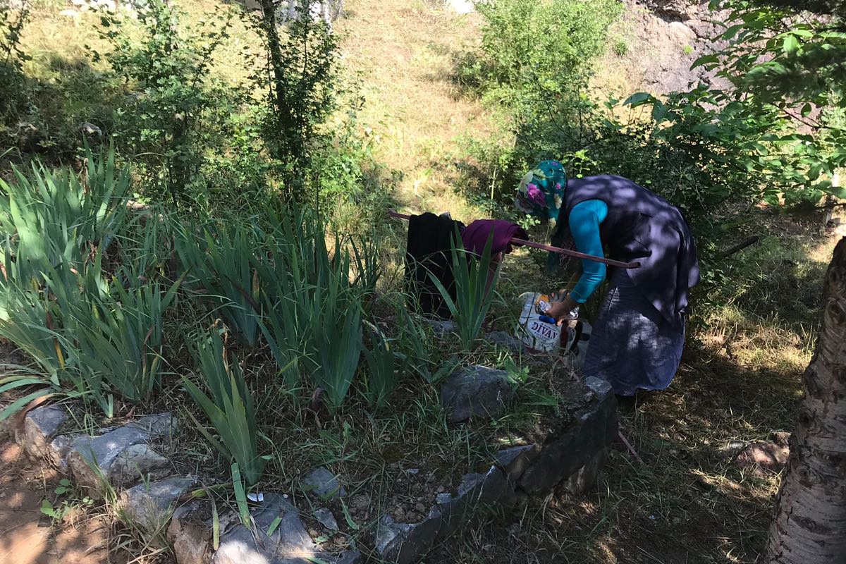 Gümüşhane’de mezarlıklar temizlendi 7