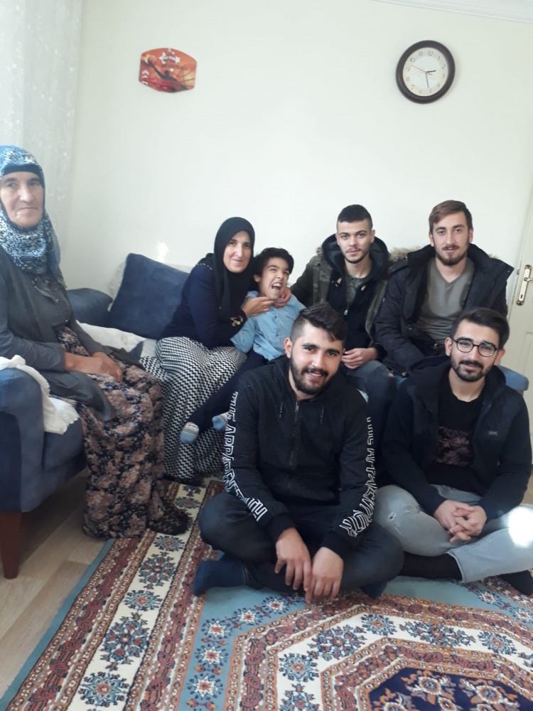 KYK öğrencileri engellileri unutmadı 11