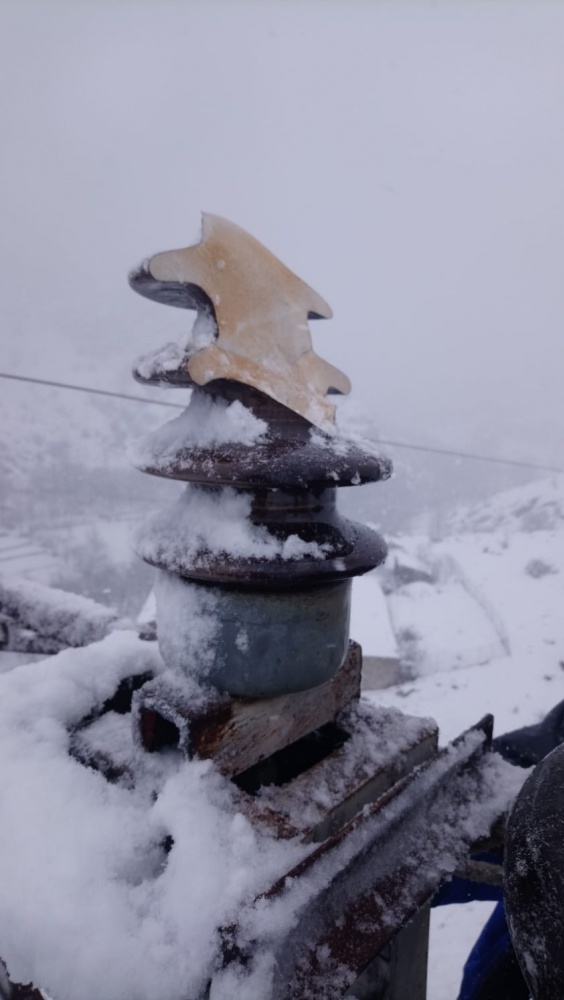 ÇORUH EDAŞ ekipleri zorlu hava şartlarında görev yapıyor 3