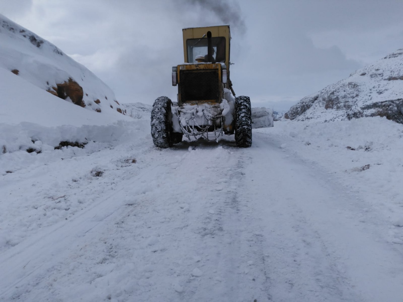 Gümüşhane’de kapanan köy yollarının yüzde 73’ü 12 saatte açıldı 2