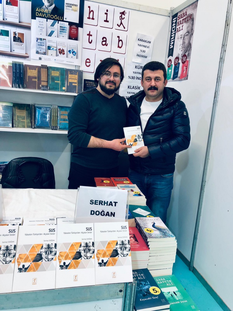 ‘SUS’ Ankara kitap fuarındaydı 3