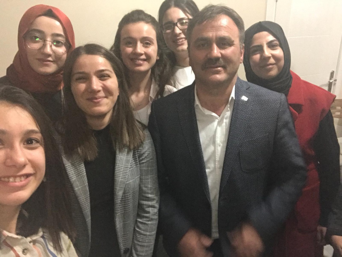 Başkan Çimen, öğrencilerin talebini geri çevirmedi 3