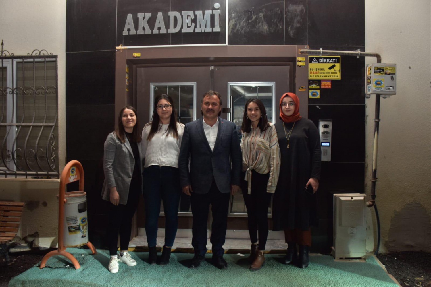 Başkan Çimen, öğrencilerin talebini geri çevirmedi 8