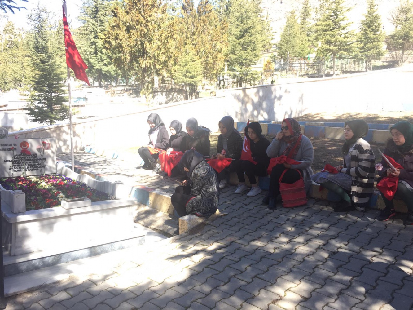 Hayme Ana şehitlerini unutmadı  2