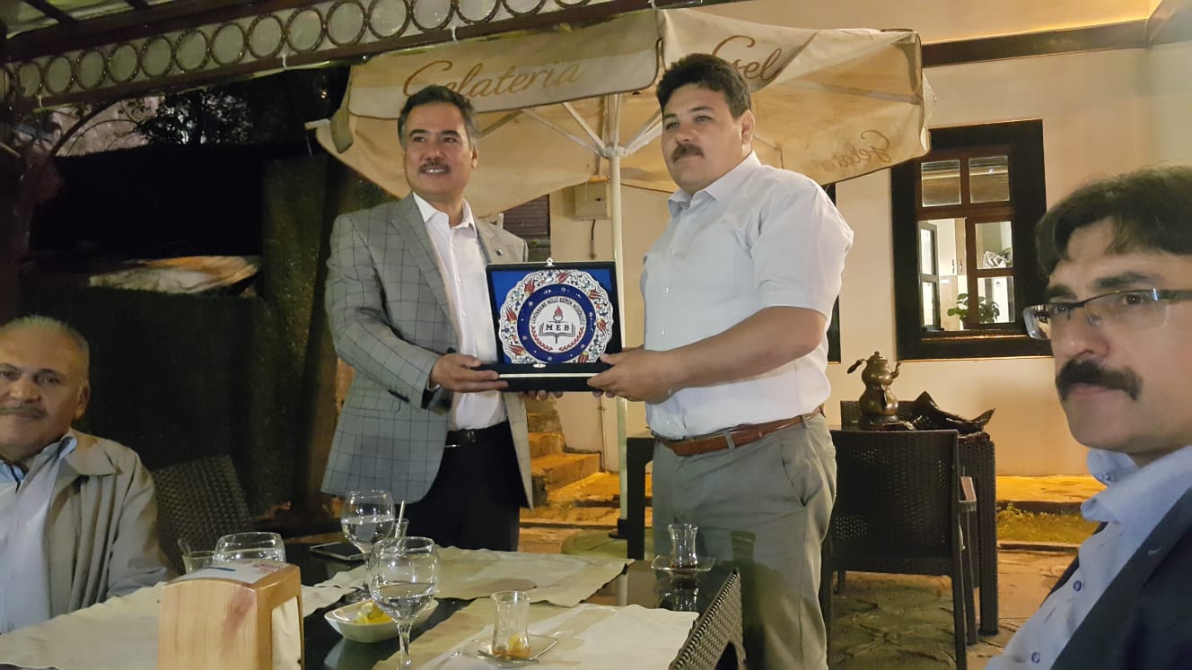 Şube Müdürü Seyit Tok'a Veda Yemeği 3