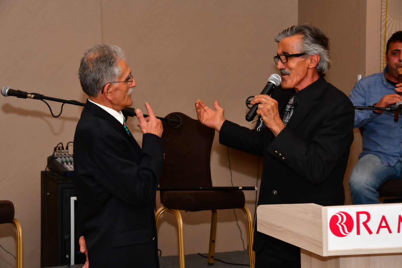 Kıdemli emekli öğretmenler onuruna vuslat yemeği 26