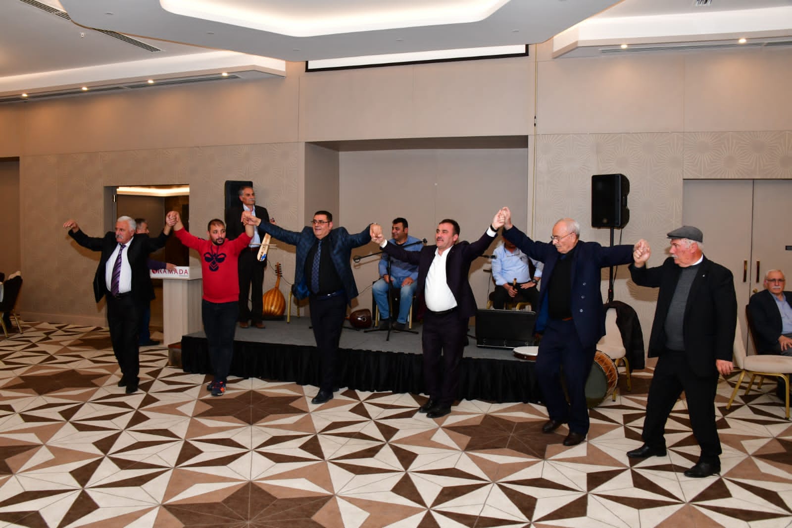 Kıdemli emekli öğretmenler onuruna vuslat yemeği 13