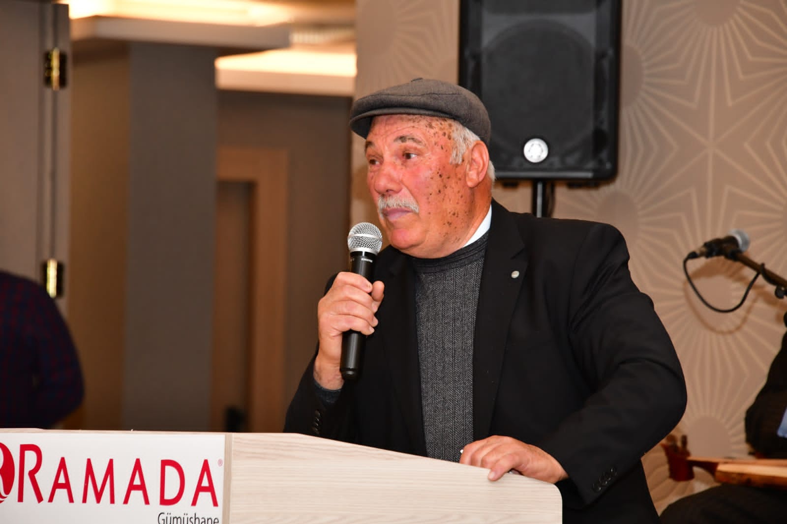 Kıdemli emekli öğretmenler onuruna vuslat yemeği 6