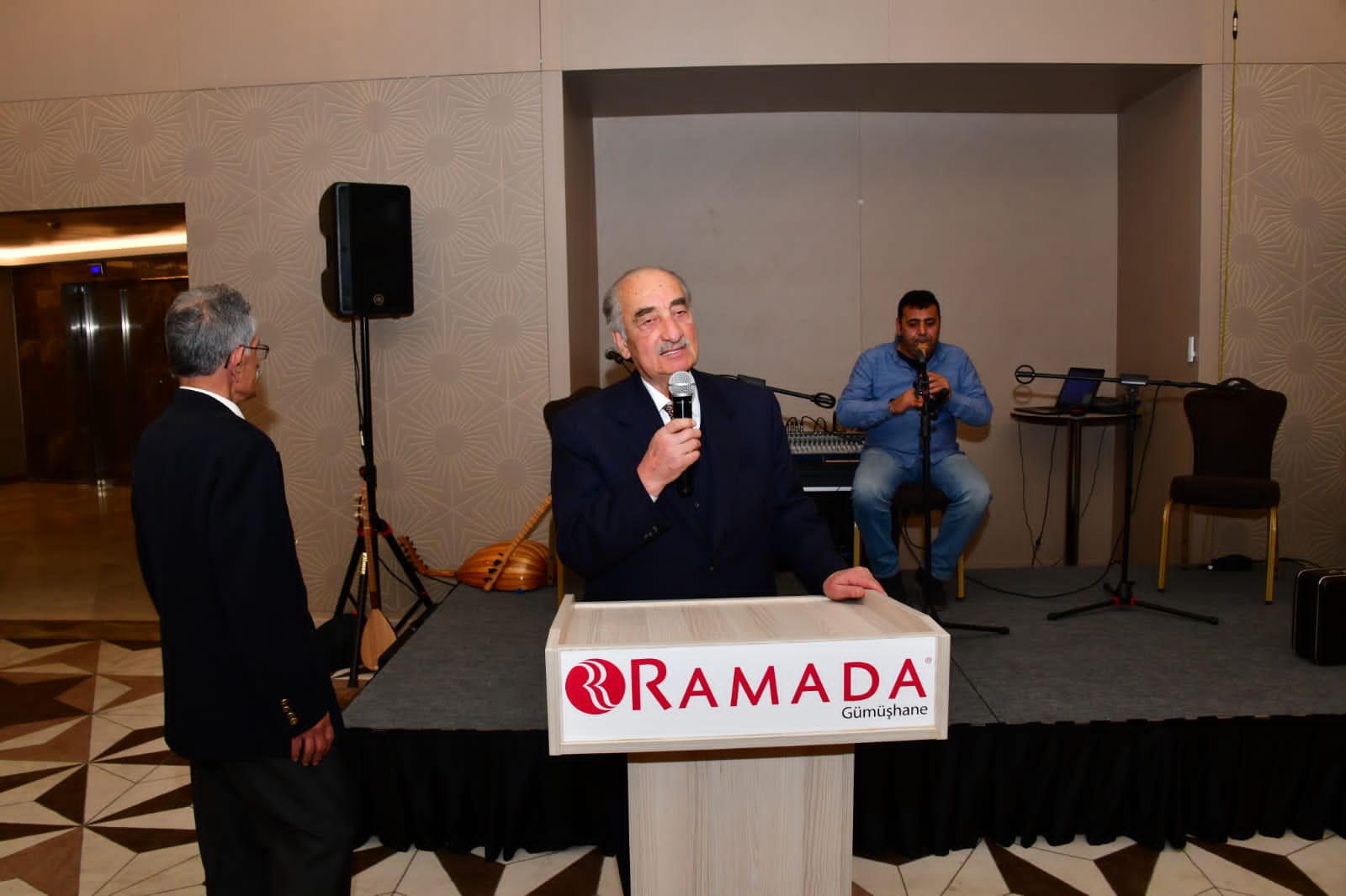 Kıdemli emekli öğretmenler onuruna vuslat yemeği 15