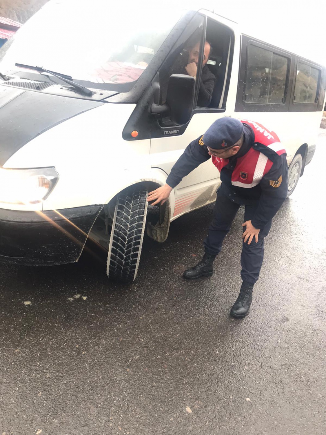 Jandarma’nın kış lastiği denetimi sürüyor 2