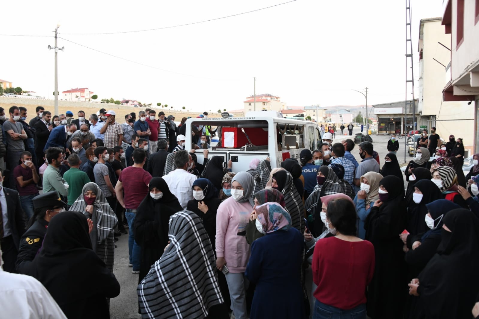 Şehidimiz baba ocağında 3