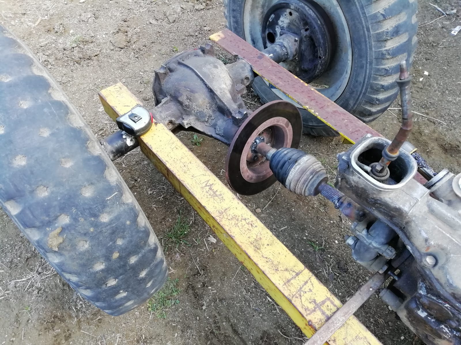 Babası yorulmasın diye traktör yaptı 26