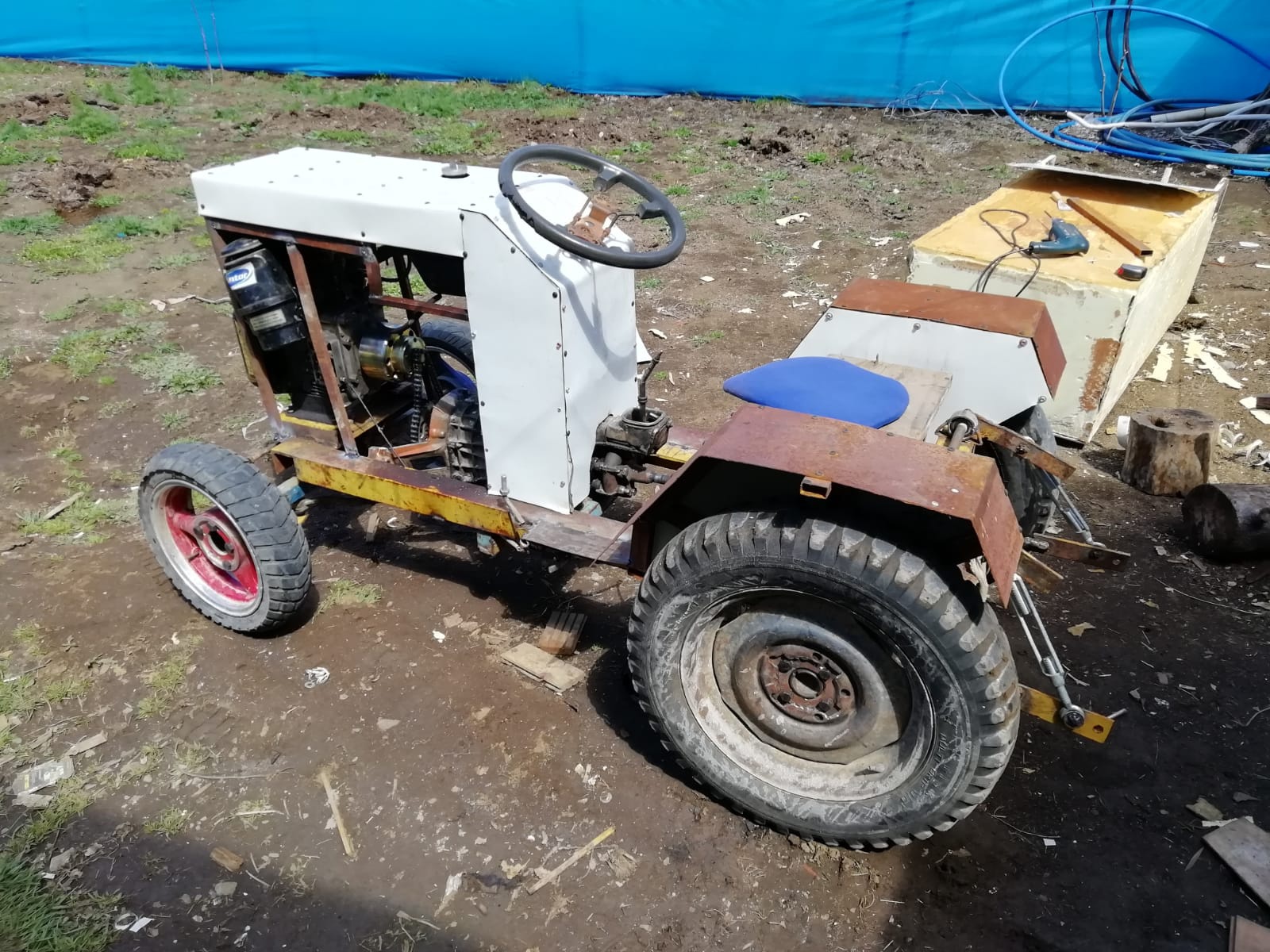 Babası yorulmasın diye traktör yaptı 20