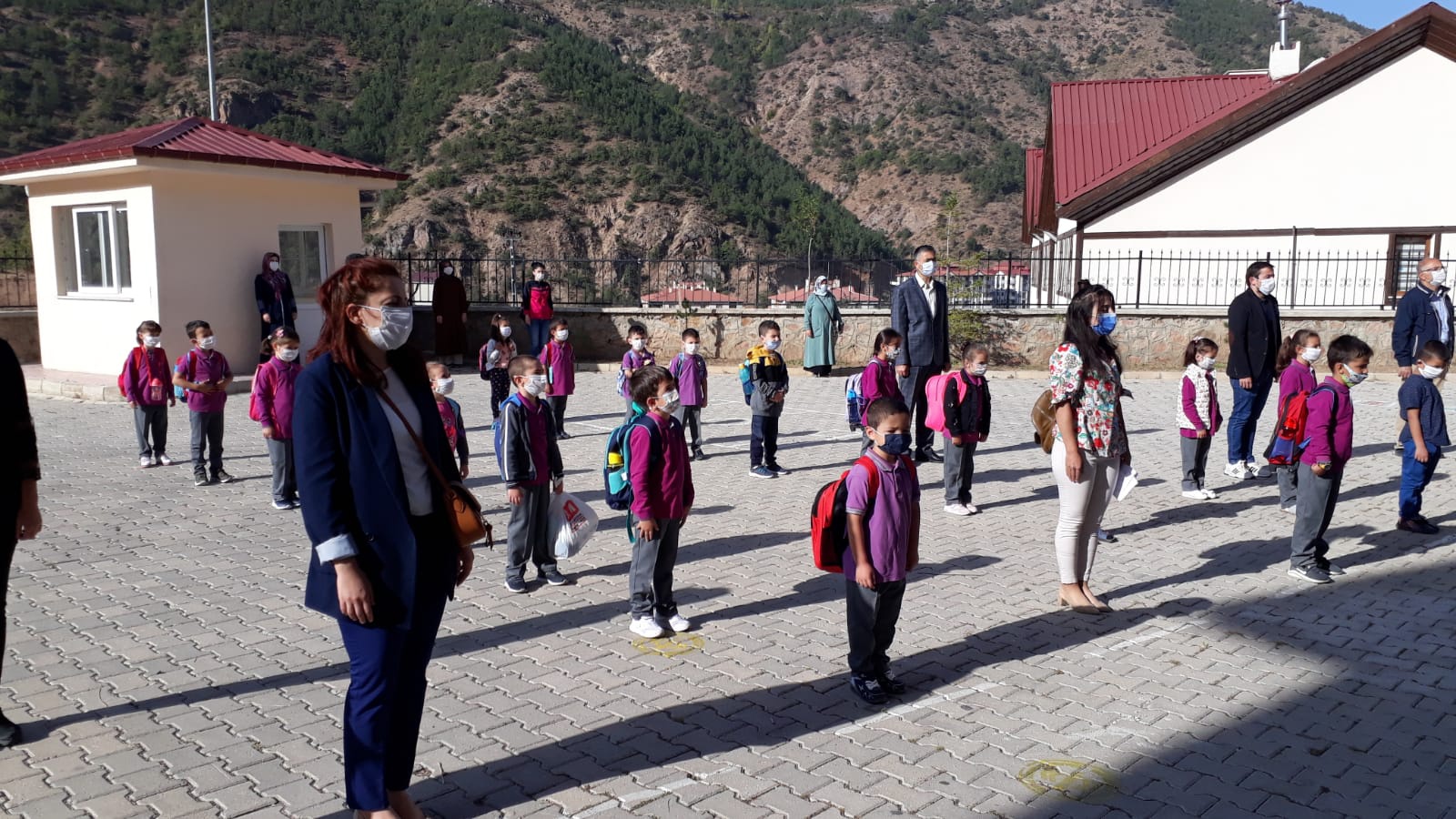 Yüze yüze eğitimde ikinci hafta başladı 4