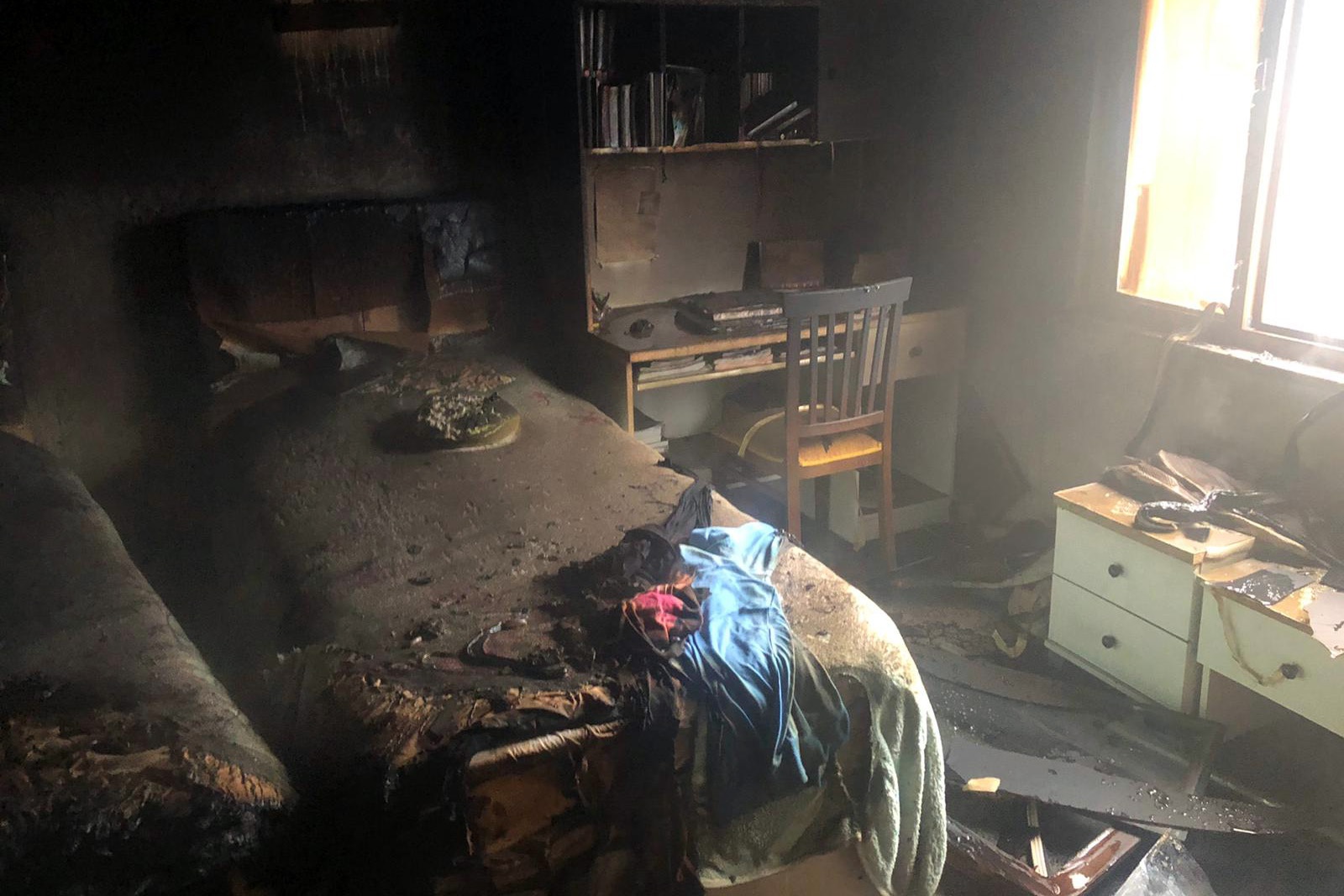 Gümüşhane’de ev yangını 6