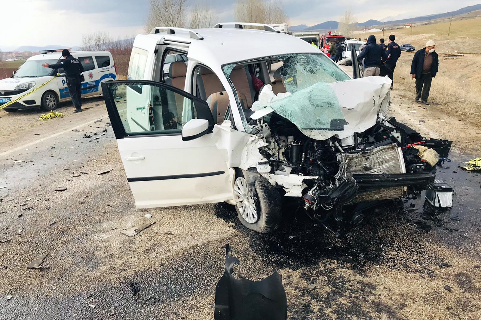 Kelkit'te zincirleme trafik kazası: 6 yaralı 3